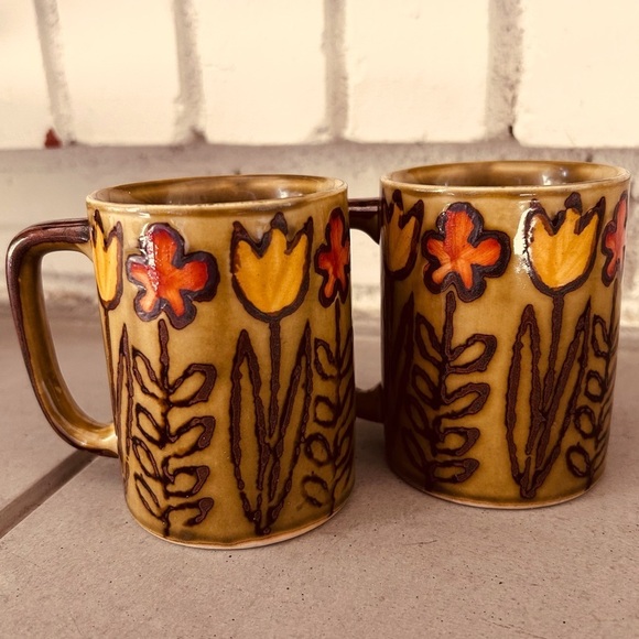 Mid Century Tulips and Daisies Flower Mugs | Set of 2 |Coffee Cups Otagari Style - Picture 1 of 7